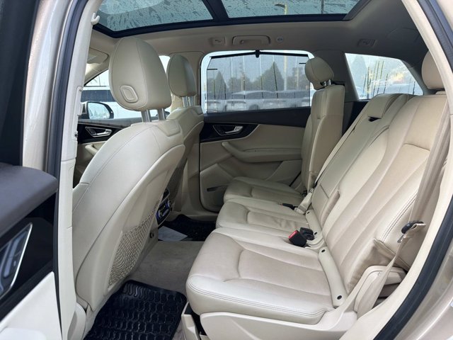 Used 2019 Audi Q7 3.0T Premium Plus w/ Premium Plus Package AWD/4WD image 18