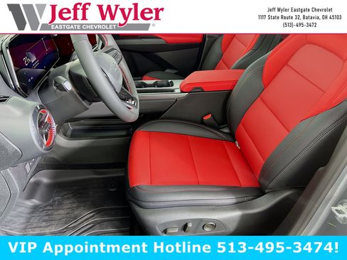 New 2025 Chevrolet Equinox EV RS image 3