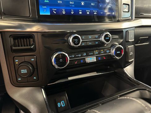 Used 2023 Ford F150 Lariat AWD/4WD image 30