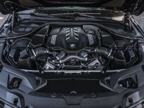 Used 2022 BMW M850i xDrive Convertible w/ Driving Assistance Package AWD/4WD image 28