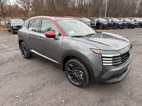 New 2026 Nissan Kicks SR w/ SR Premium Package image 4