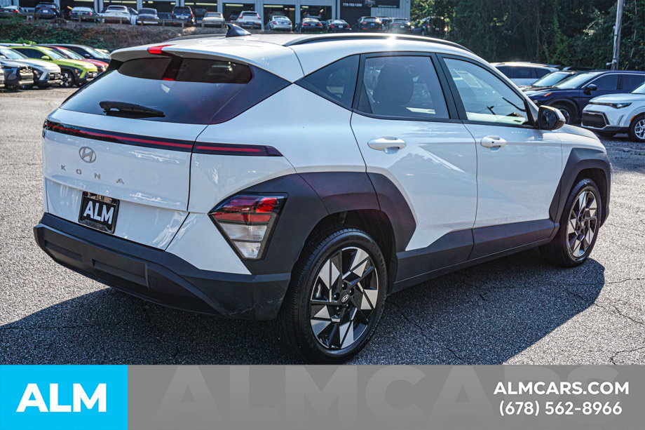 Used 2025 Hyundai Kona SEL FWD image 5