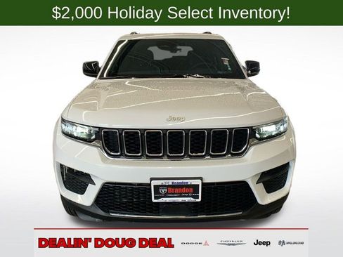 New 2025 Jeep Grand Cherokee Laredo X image 17