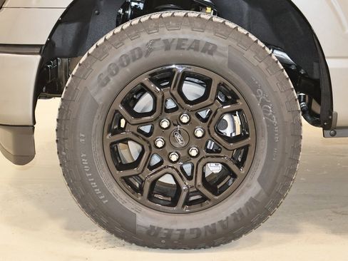 New 2025 Ford F150 XLT w/ Equipment Group 302A MID image 30