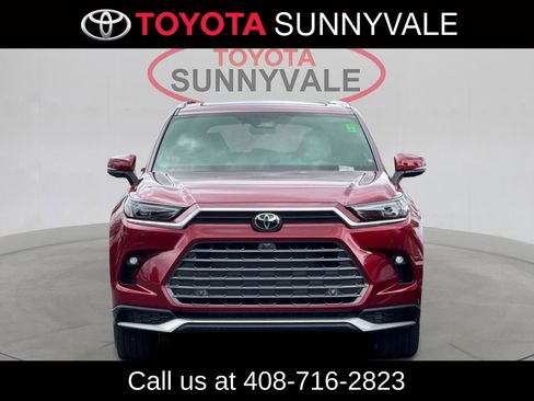 Used 2025 Toyota Grand Highlander AWD Hybrid image 12