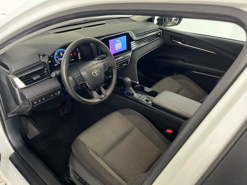 Used 2025 Toyota Camry LE w/ Convenience Package FWD image 25