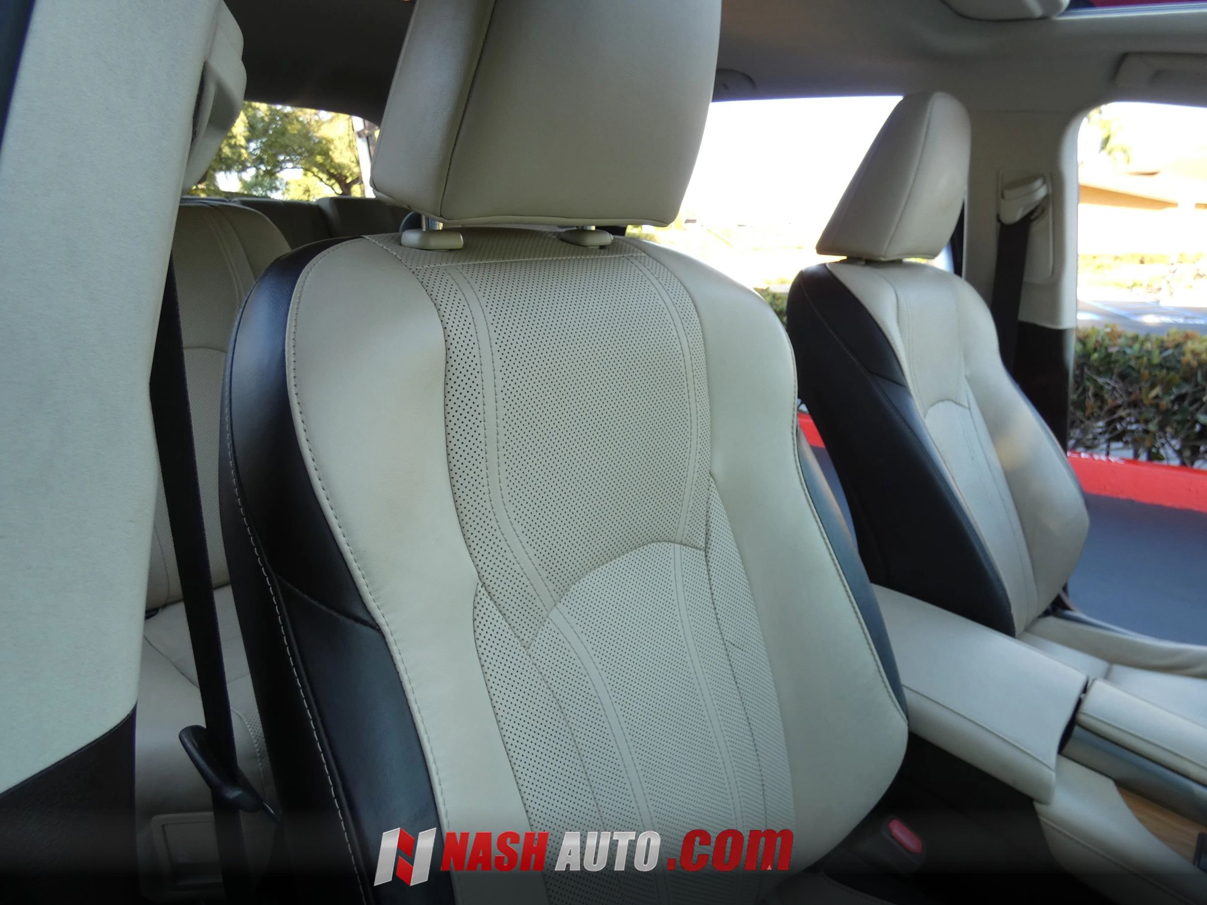Used 2018 Lexus RX 450hL Premium w/ Premium Package AWD/4WD image 30