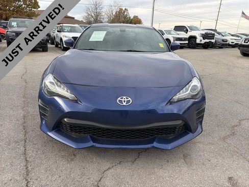 Used 2020 Toyota 86 image 2