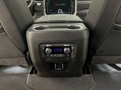 Used 2025 GMC Yukon Denali image 22