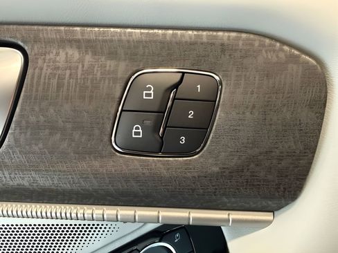 New 2026 Ford Explorer Platinum w/ LUX Leather Package image 24