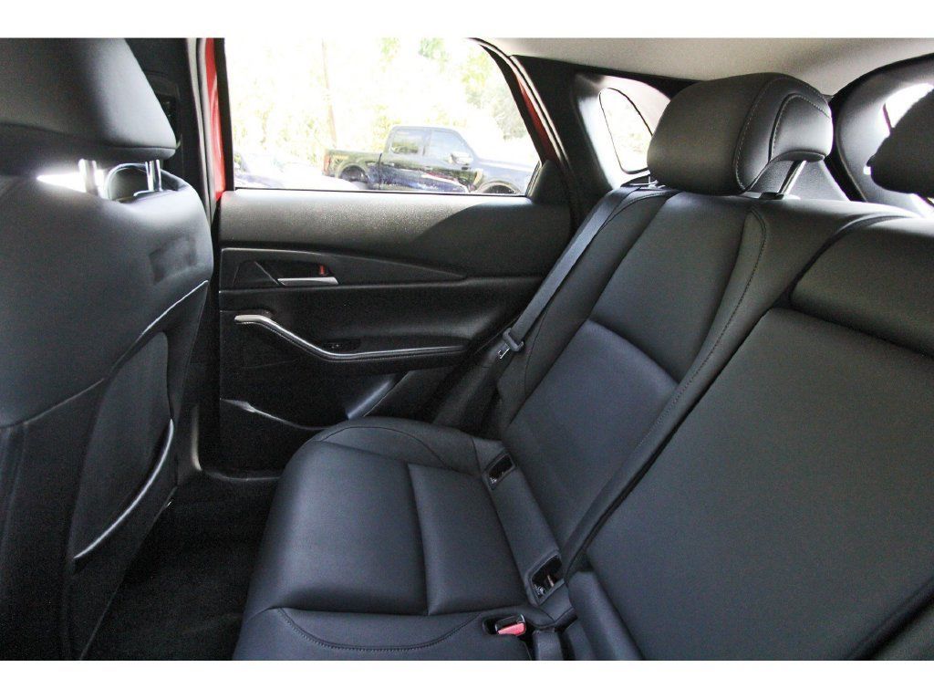 Certified 2025 MAZDA CX-30 AWD 2.5 S w/ Select Sport Pkg image 10