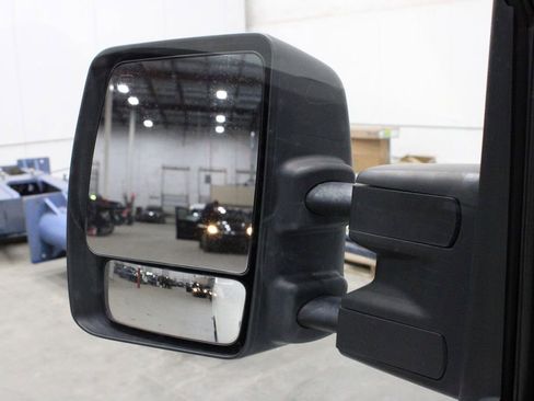 Used 2017 Nissan NV 2500 SV w/ Technology Package image 33