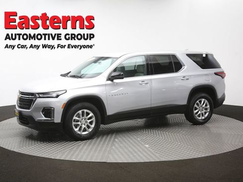 Used 2022 Chevrolet Traverse LS AWD/4WD image 59