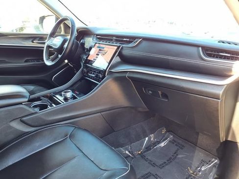 Used 2021 Jeep Grand Cherokee L Limited RWD image 27