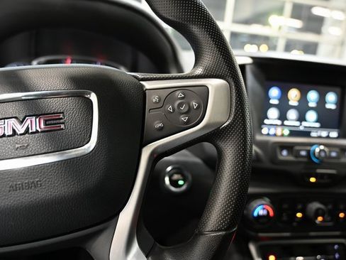 Used 2022 GMC Terrain SLE w/ Driver Convenience Package image 23