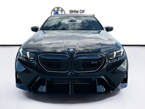 New 2026 BMW M5 w/ Carbon Package image 2