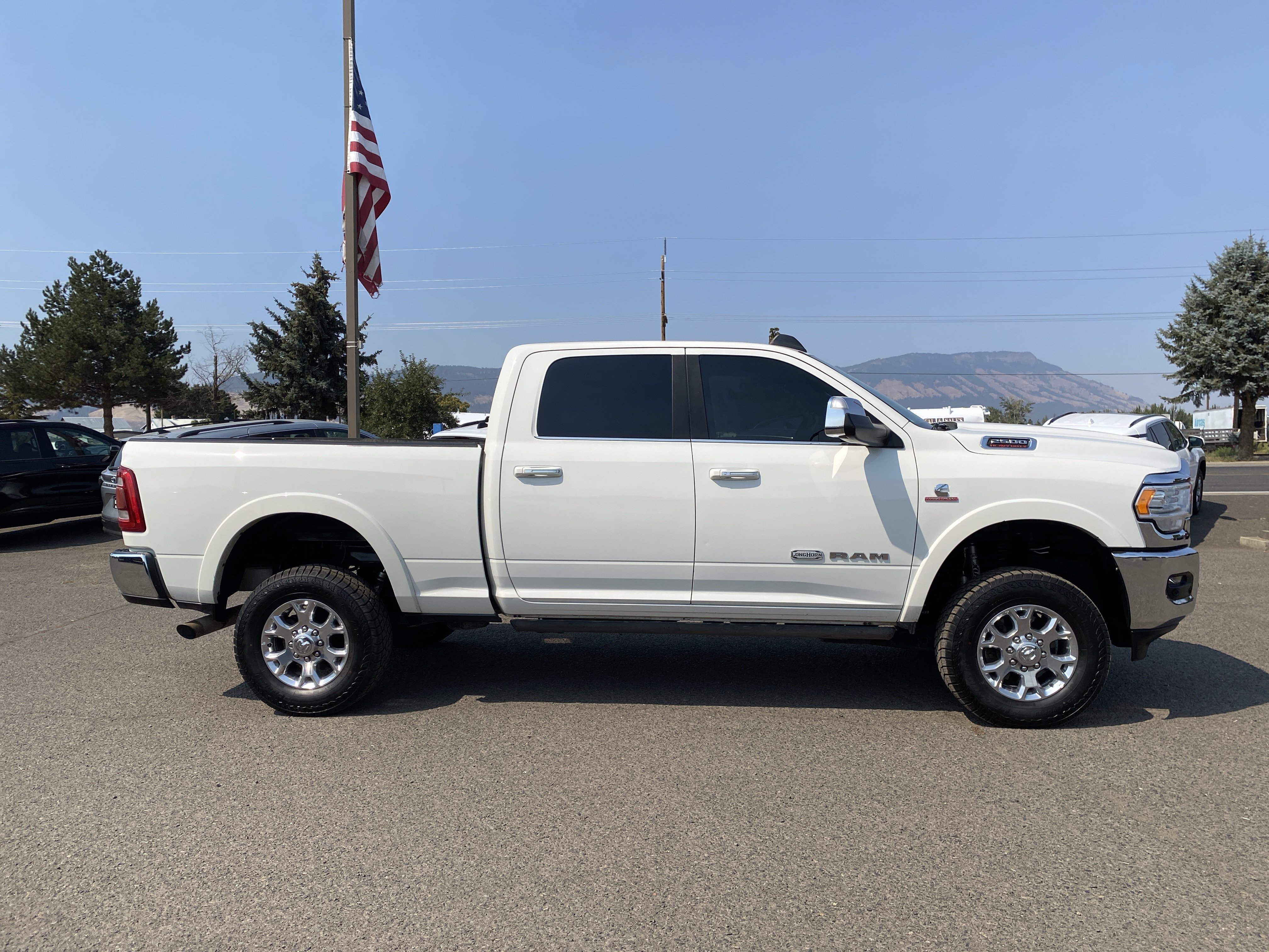 Used 2019 RAM 2500 Limited AWD/4WD image 2