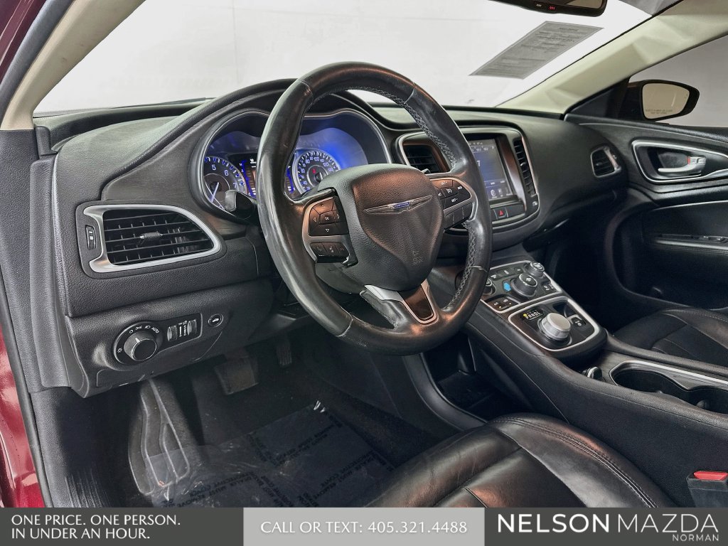 Used 2017 Chrysler 200 Limited Platinum FWD image 10