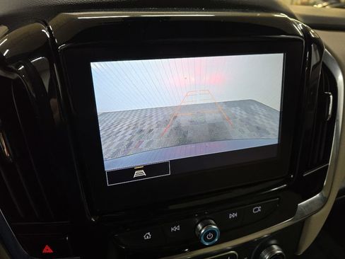 Used 2023 Chevrolet Traverse LT AWD/4WD image 23