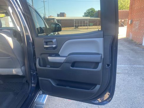 Used 2018 Chevrolet Silverado 1500 LTZ Z71 w/ Centennial Edition image 38