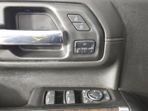 Used 2022 GMC Sierra 2500 Denali w/ Denali Ultimate Package image 29