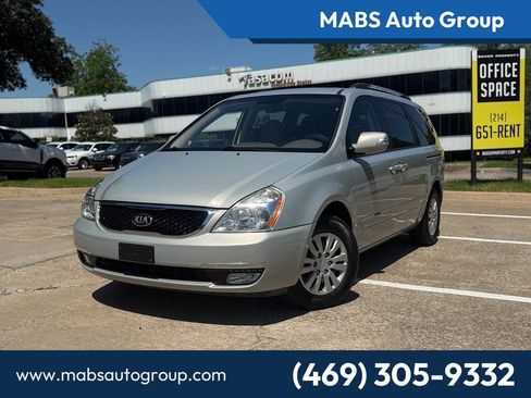 Used 2014 Kia Sedona LX FWD image 1