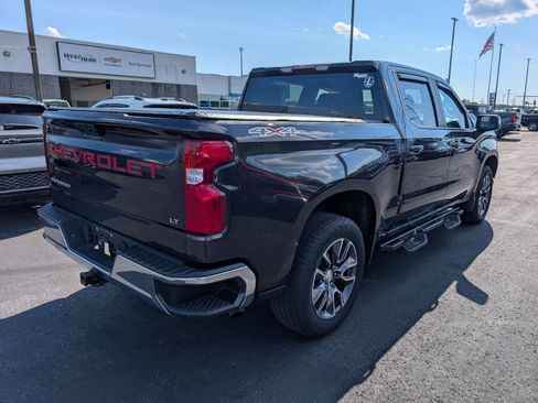 Used 2022 Chevrolet Silverado 1500 LT AWD/4WD image 7