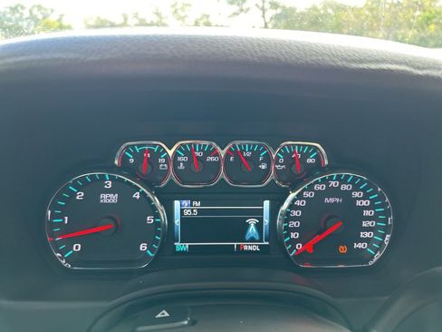 Used 2020 Chevrolet Suburban Premier image 26