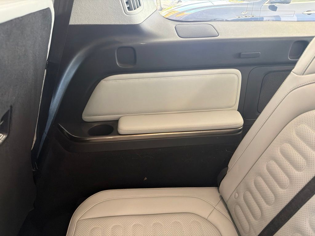 Used 2023 Rivian R1S Launch Edition Quad AWD/4WD image 25