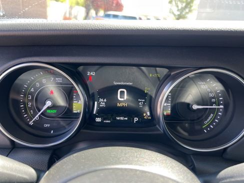Certified 2023 Jeep Wrangler Unlimited Sahara w/ Cold Weather Group AWD/4WD image 14
