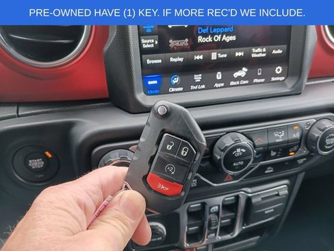 Used 2022 Jeep Wrangler Unlimited Rubicon w/ Cold Weather Group AWD/4WD image 2