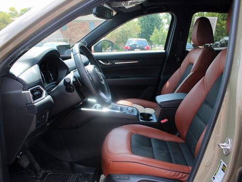 Used 2024 MAZDA CX-5 Carbon Edition image 13