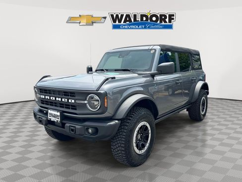 Used 2024 Ford Bronco Black Diamond w/ Sasquatch Package AWD/4WD image 3