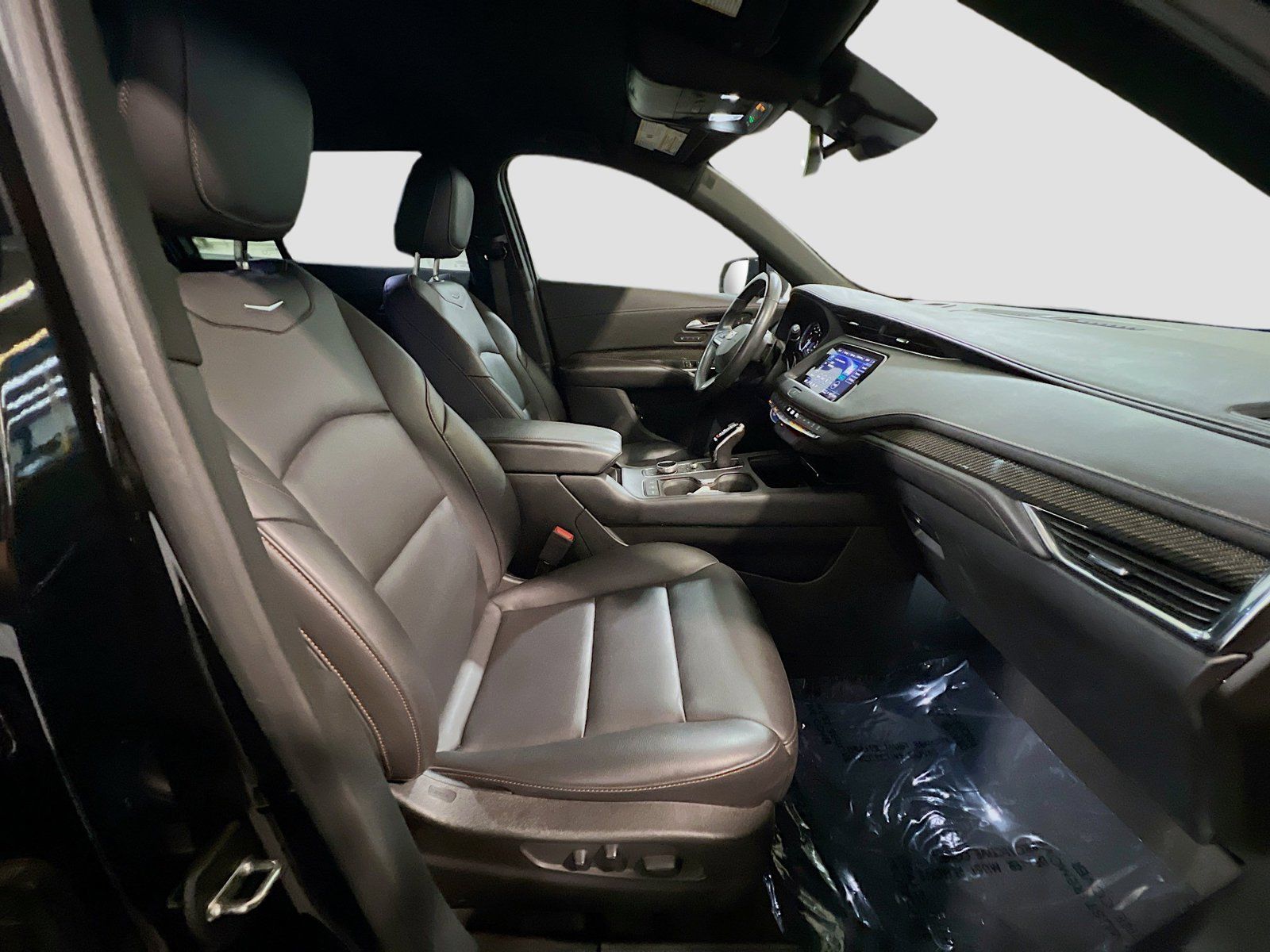 Used 2022 Cadillac XT4 Sport w/ Safety Alert Package FWD image 20