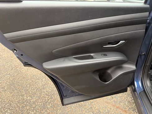Used 2025 Hyundai Tucson SE image 16
