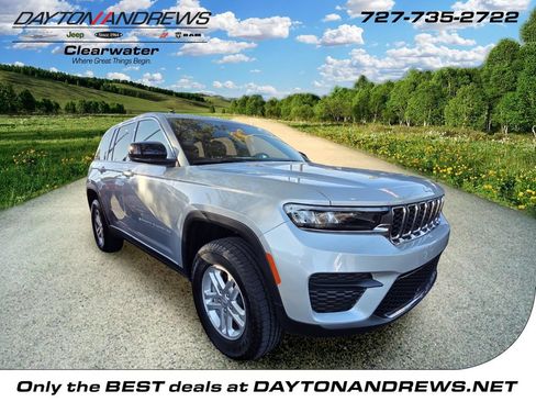 Certified 2025 Jeep Grand Cherokee Laredo RWD image 1