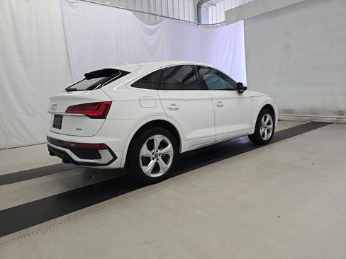 Used 2023 Audi Q5 2.0T Premium w/ Convenience Package AWD/4WD image 2