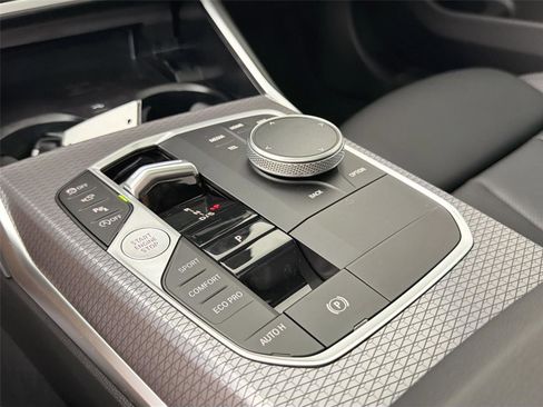 New 2026 BMW 330i Sedan w/ M Sport Package RWD image 16