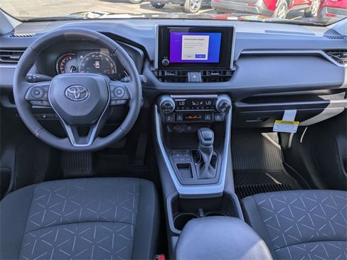 Used 2025 Toyota RAV4 XLE image 14