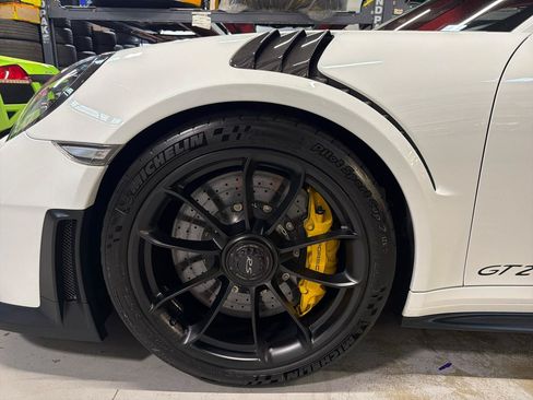Used 2018 Porsche 911 GT2 RS RWD image 34