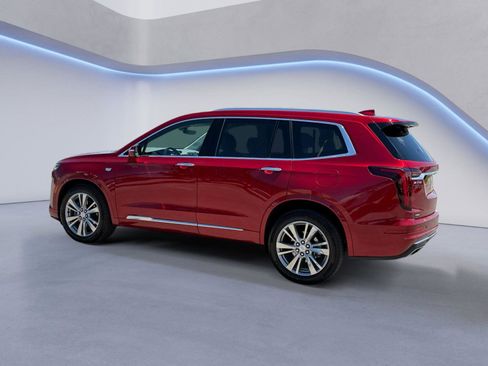 Used 2024 Cadillac XT6 Premium Luxury w/ Technology Package AWD/4WD image 5