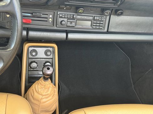 Used 1988 Porsche 911 Carrera image 33