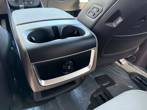 New 2026 Kia Carnival EX image 12