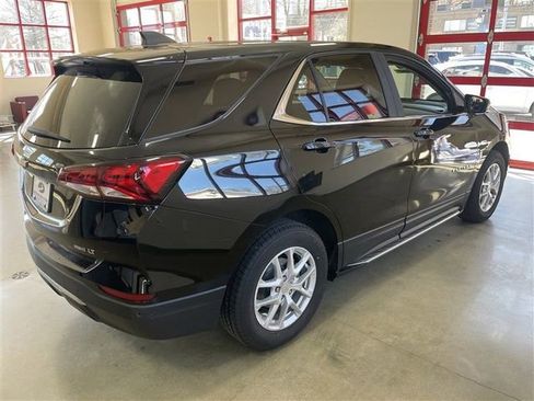 Used 2023 Chevrolet Equinox LT image 7