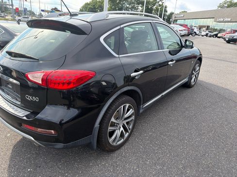 Used 2017 INFINITI QX50 AWD w/ Premium Plus Package image 3