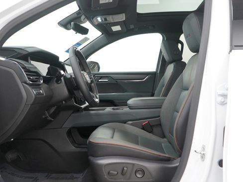 Used 2024 GMC Acadia AT4 w/ Super Cruise Package image 20