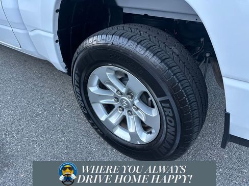 Used 2024 RAM 1500 Laramie image 28