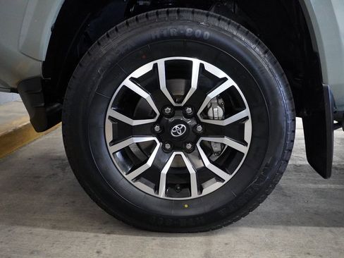 Certified 2023 Toyota Tacoma TRD Sport image 22