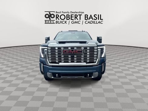 New 2026 GMC Sierra 2500 Denali w/ Denali Reserve Package AWD/4WD image 3