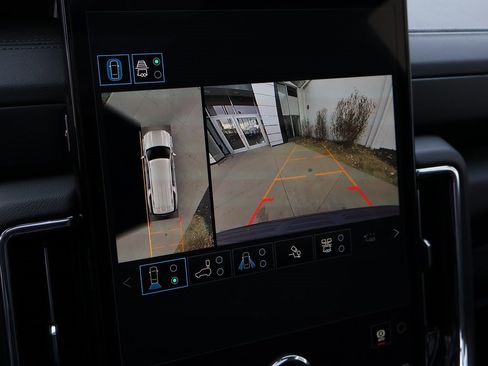 New 2026 GMC Yukon XL Denali w/ Denali Reserve Package image 30